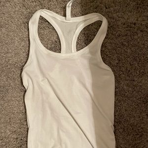 white lululemon tank top size 4